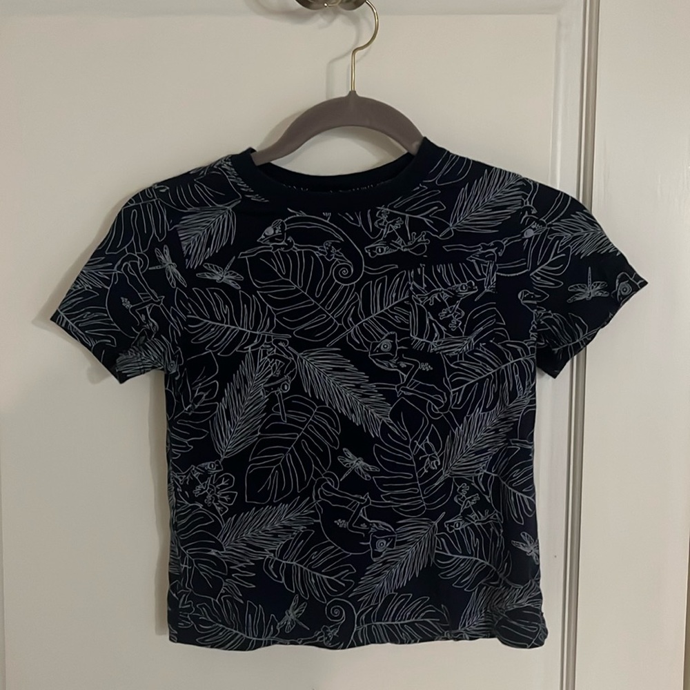 Kids chameleon shirt